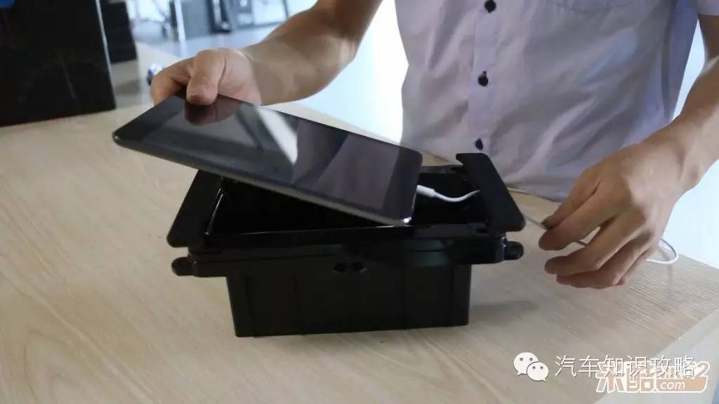 汽车加装后排ipad屏幕,汽车加装ipad做娱乐系统