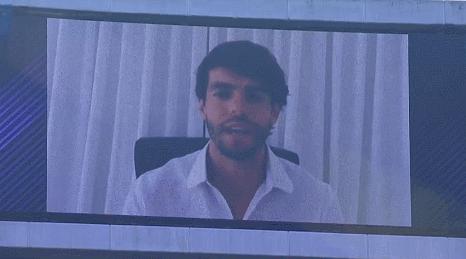 卡卡和c罗的爱情故事,卡卡说见证了c罗的最强时期