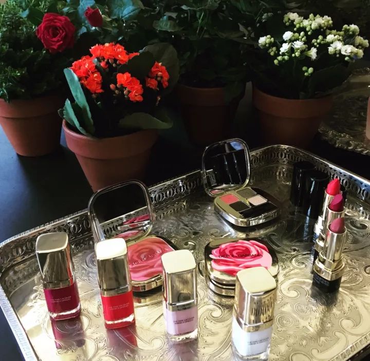 2018chanel鏂板搧缇庡鑵孩,2020鎶栭煶鐖嗘缇庡