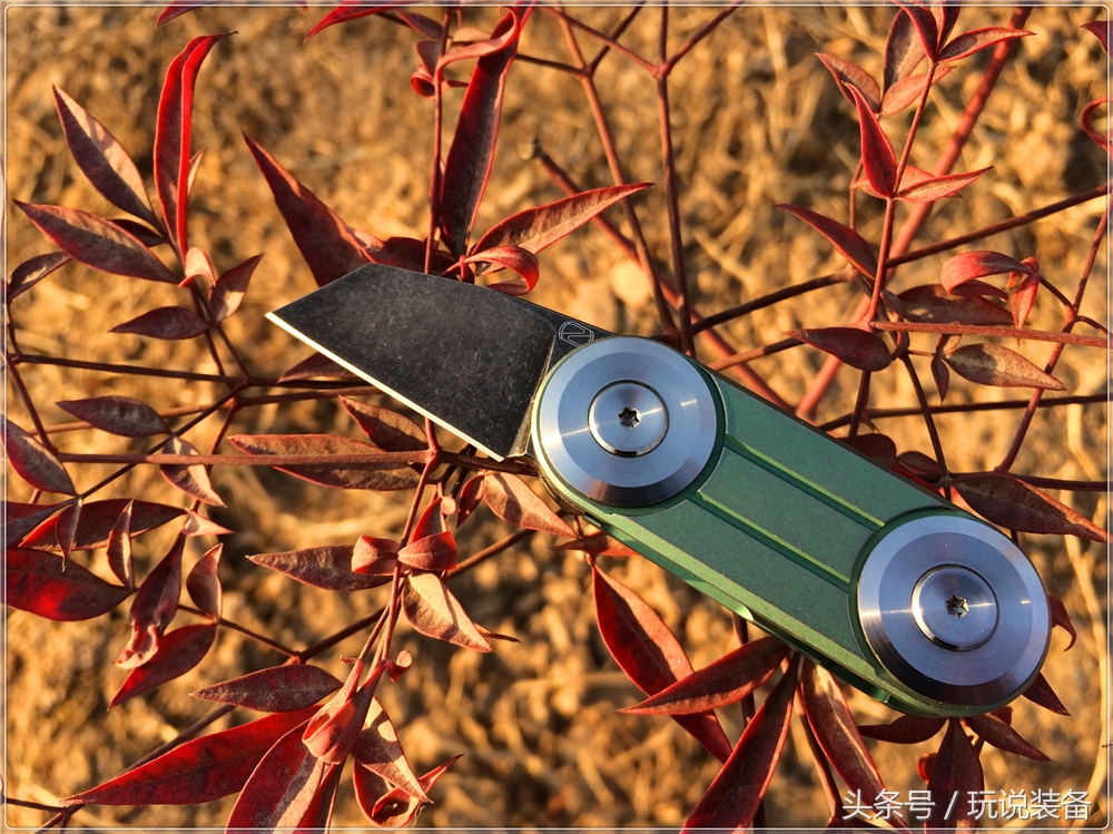 一把小刀的玩具,一把小巧的小刀