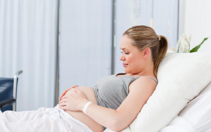 准妈妈临产注意事项,准妈妈临产的八大征兆