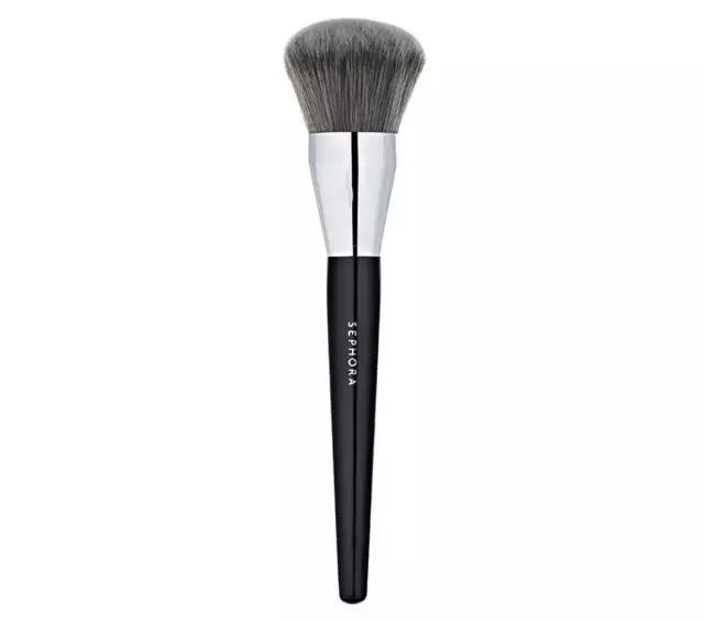 脸上不上妆浮粉什么原因,化妆脸上起皮浮粉卡粉怎么办