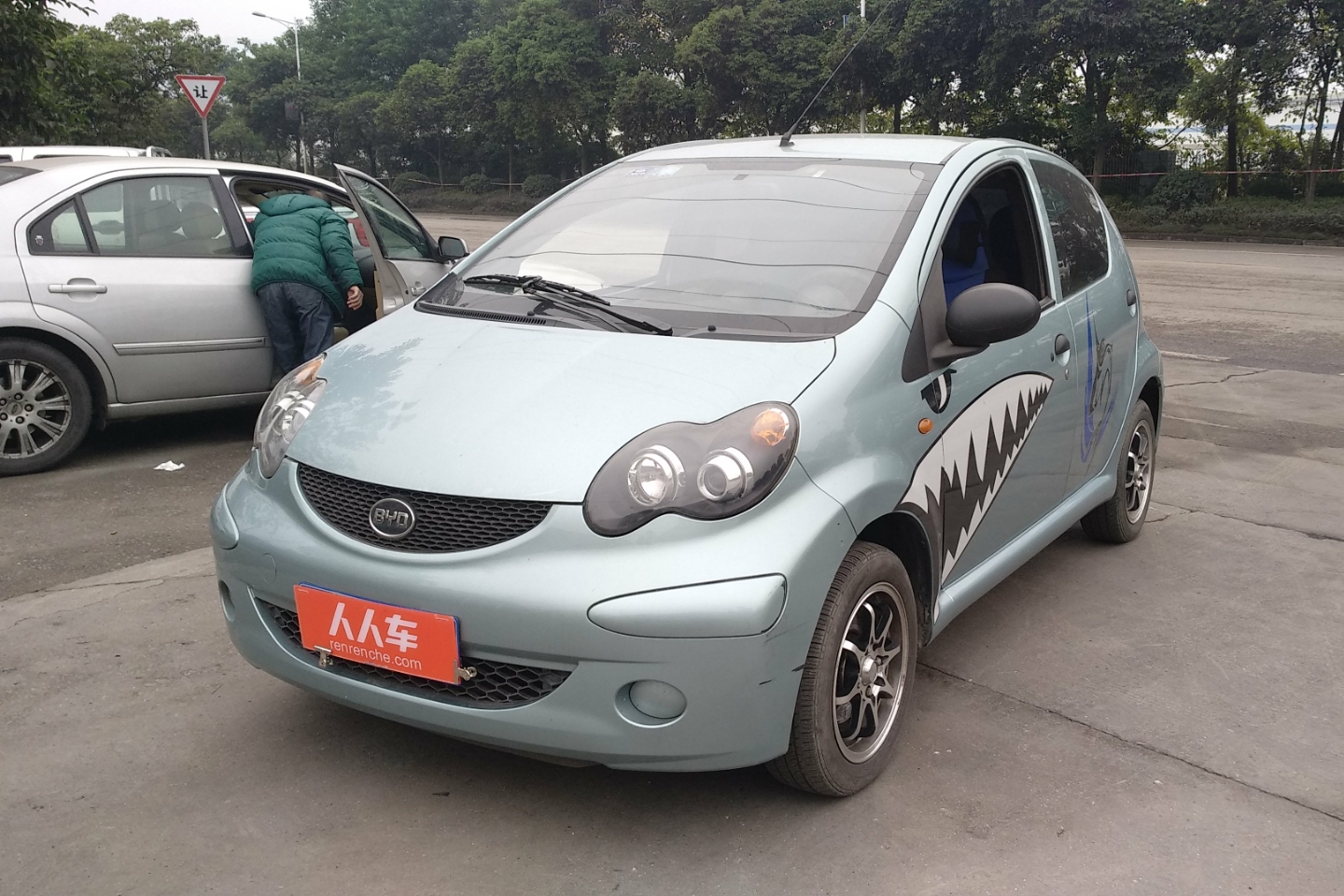 比亚迪f02013款悦酷型,比亚迪f015款炫酷型amt介绍