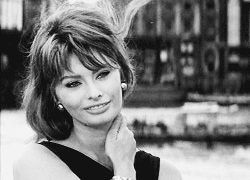 小朋友名字叫翠花,孩子起名中间是英字