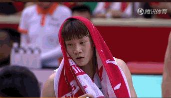 丁彦雨航预计伤停8周,霍尔曼受伤