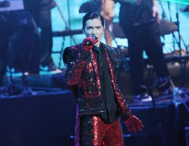 萧敬腾婚礼献唱,萧敬腾marryme婚礼新郎唱歌