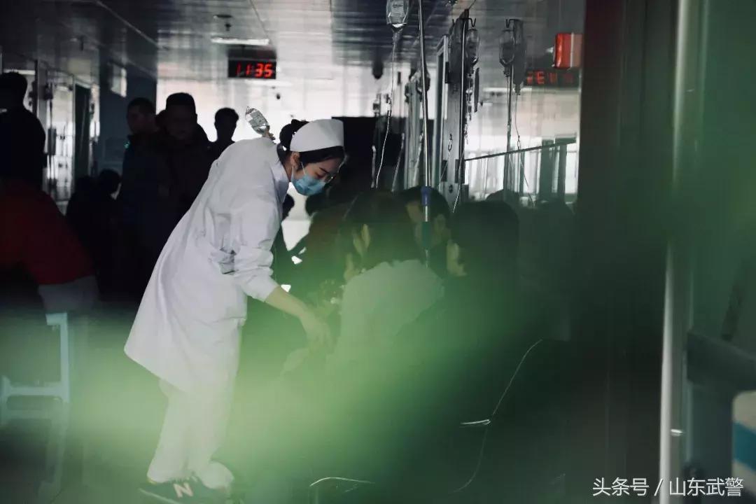 这波感冒来势汹汹,儿科病房爆满!这些医护人员水不敢喝,家不能回!