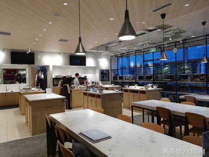 全面屏荣耀畅玩7x有几种颜色,荣耀畅玩7x全网通版翻页图