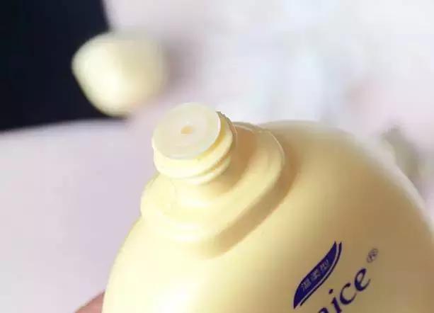 提倡国货需谨慎，被各大美妆博主捧上天的“网红国货”真的好用吗