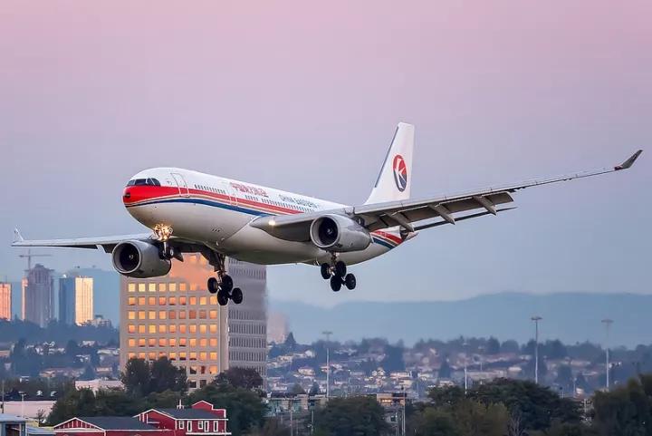 初到温哥华机场,初次登机指南