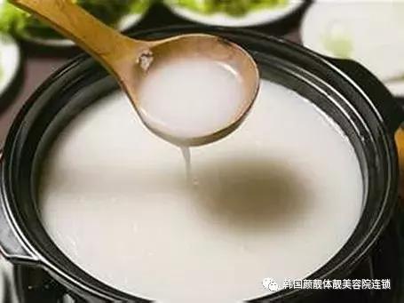 冬季皮肤干燥起皮泛红怎么办,冬季皮肤干裂脱皮怎么办