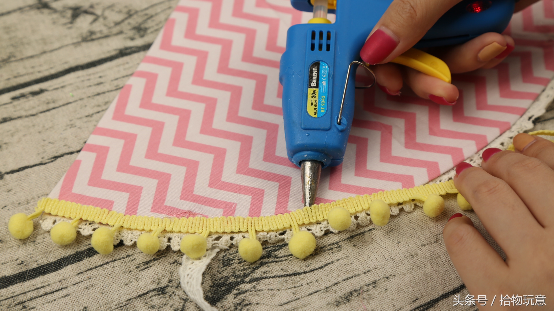 零碎布料旧毛线别压箱子里，简单几步做个帽子，实用漂亮又美观