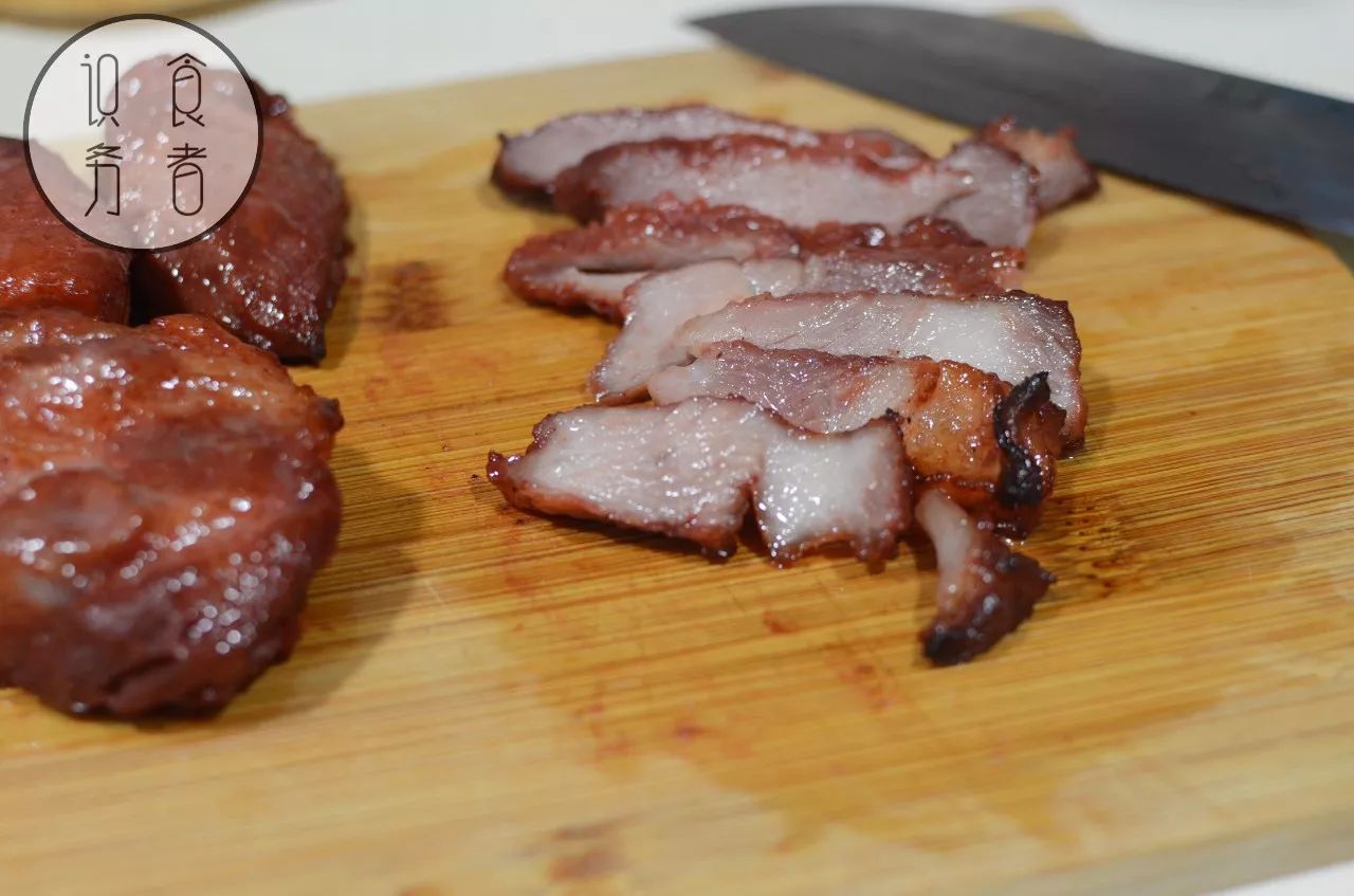 叉烧包流汁馅的调制,蜜汁叉烧包喷香流汁的2个小秘诀