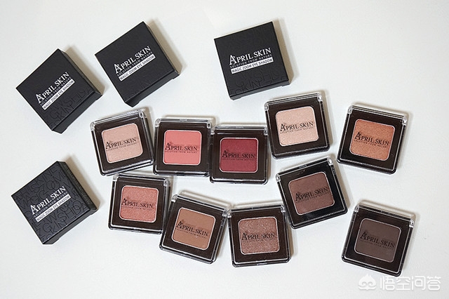 完美日记眼影平价简单方便携带,平价适合肿眼泡的眼影盘推荐日常