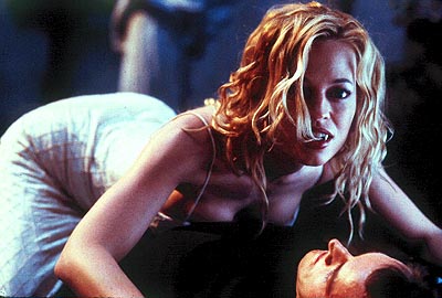 吸血鬼的传说起源于哪种动物,吸血鬼的传说历史