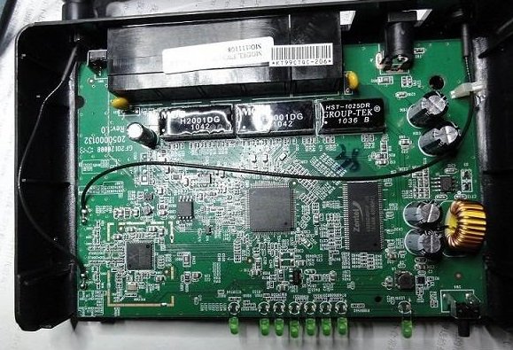 路由器改64MB内存+8MBFLASH+USB跑DD-WRT