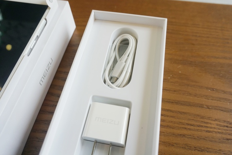 魅蓝note3金色开箱,魅蓝note3