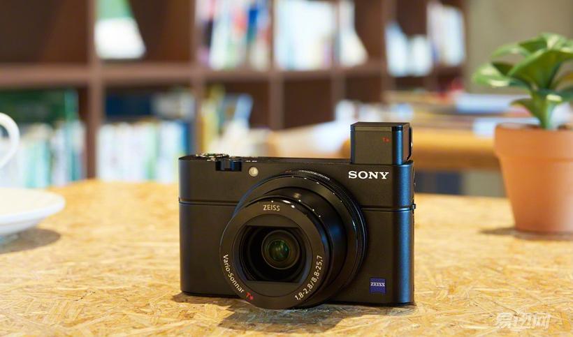 索尼黑卡为什么叫黑卡,索尼黑卡和普通卡片机