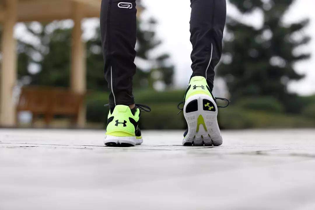 underarmourinfinity跑鞋,underarmour最强跑鞋