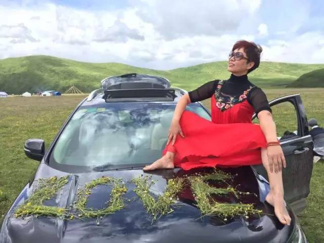 她，用旅行，战胜了癌症。