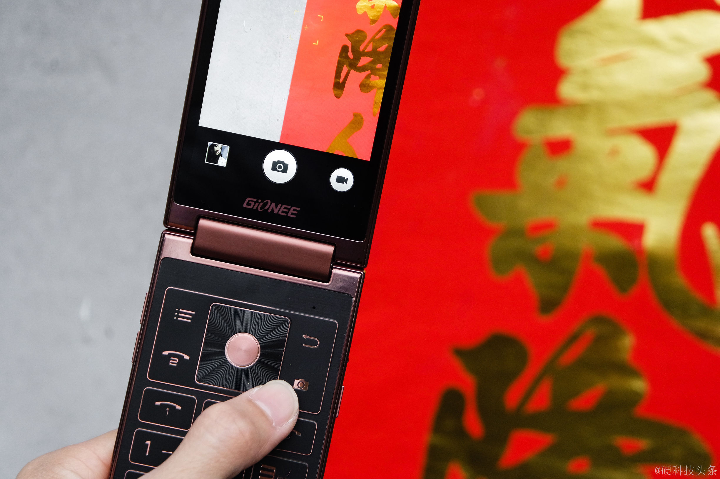 金立翻盖手机w909哪年上市,金立翻盖款w919开箱