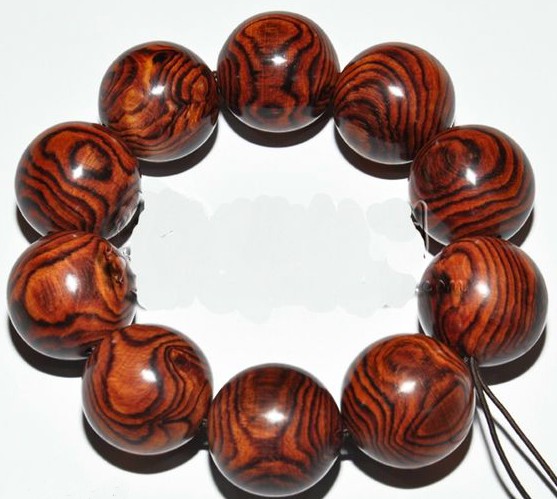 佛珠手串用什么木质最好,木佛珠手串有什么作用和功效