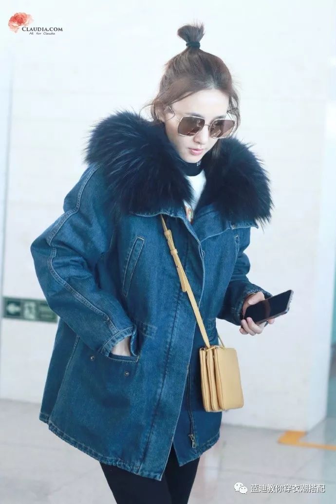 明星*服私**｜李宇春王丽坤吴昕机场*服私**，活动*服私**搭配