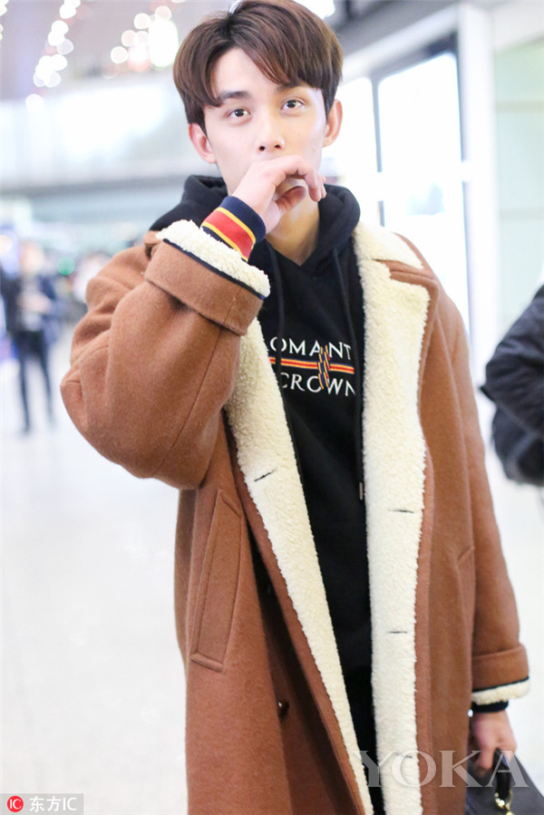 讲过大衣安利了羽绒服羊羔绒外套可不能忘！