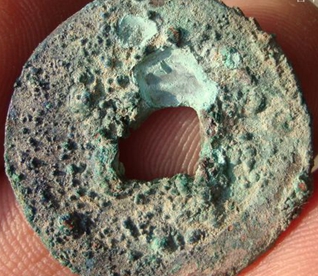 古铜钱腐蚀严重怎样清理而不损坏它的字迹收藏者必学！