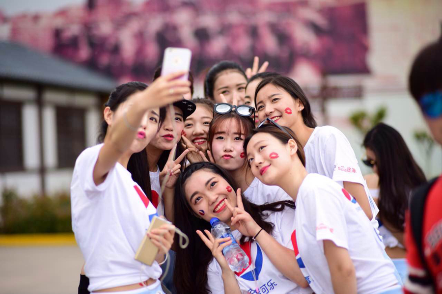 百事可乐西安不夜城活动,百事可乐西安唱歌