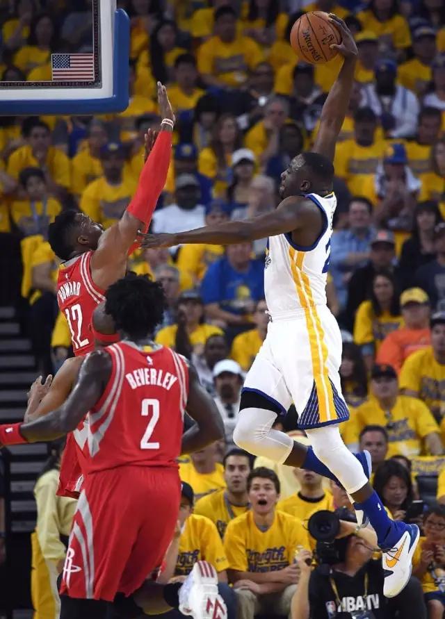 追梦格林童话球鞋,追梦格林的球鞋品牌叫什么