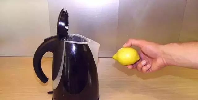 特别顽固的水垢怎么去除,顽固的水壶水垢除不掉怎么办