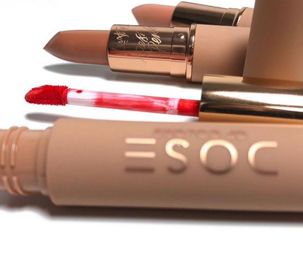 杨树林深唇镜面大牌口红测评,杨树林口红必买色号黄皮推荐