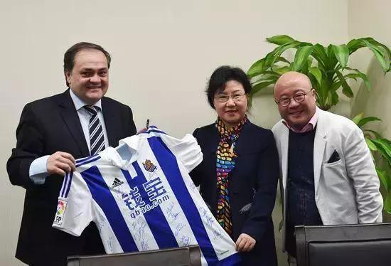 年度*局骗**:流水500亿,涉及2亿人,钱宝粉把*子骗**当信仰?