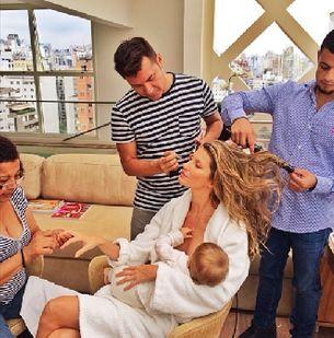 产后恢复难？这位宝妈竟然靠喂母乳塑造了S型身材