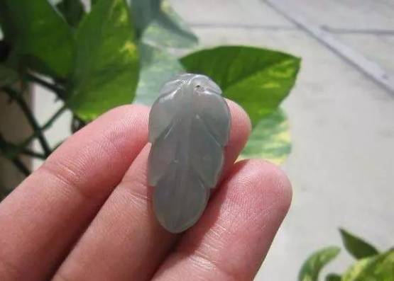 「珠宝小课堂」网购翡翠神仙图,实物丑的让你想不到