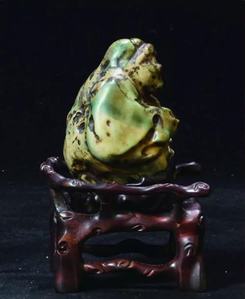 中国十大最美石头,中国十大最漂亮的红色石头