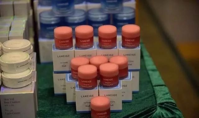 香港化妆品海关查假货,香港查获假化妆品