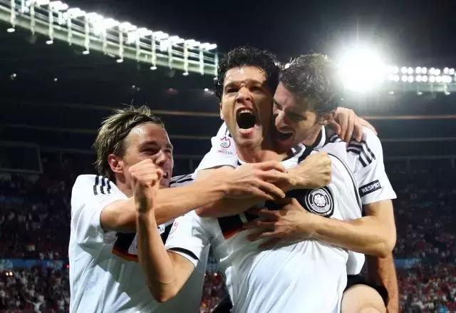 天下足球催泪完整版,天下足球十大催泪瞬间