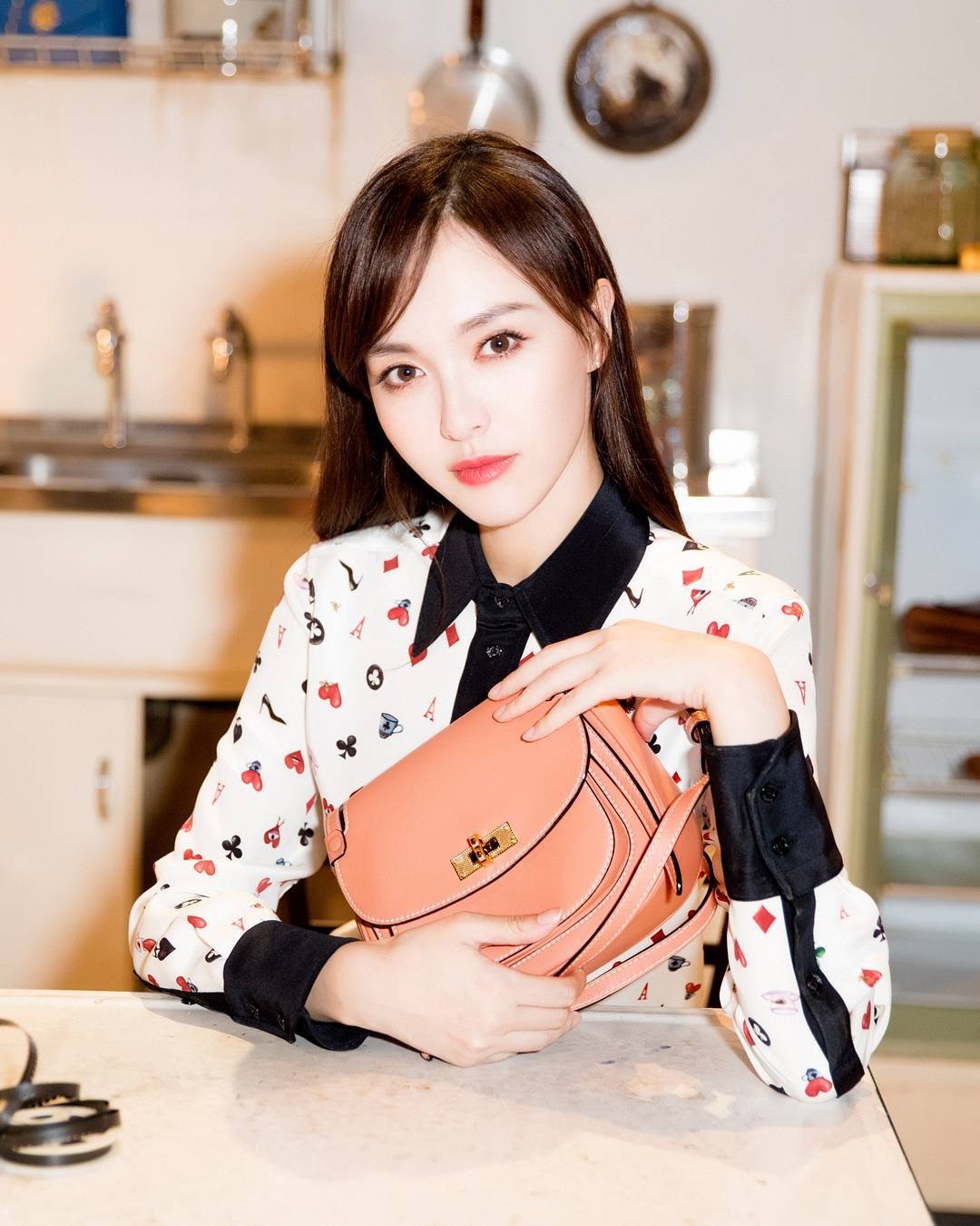 bally2019新包,bally最新款女包