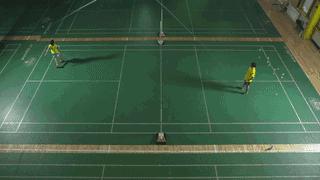 羽毛球反手发高远球的技巧,羽毛球新手反手高远球训练的方法