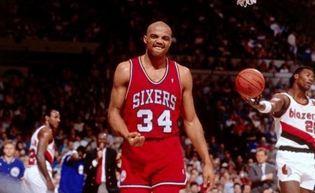 球迷嘴太碎球星怎么办？哈登直接上去扇耳光，格里芬这做法太机智