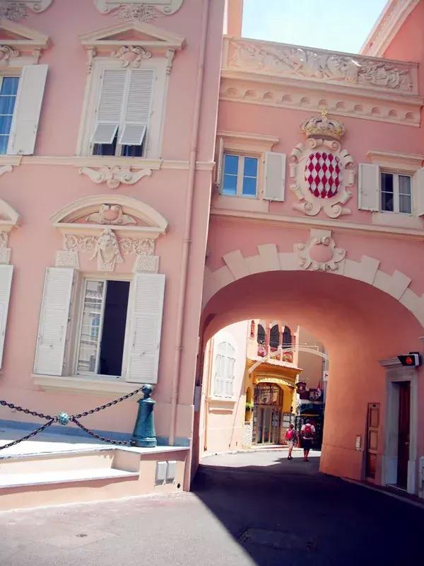 法国纪行—摩纳哥（看看F1赛道，欧洲*场赌**和摩纳哥王妃）