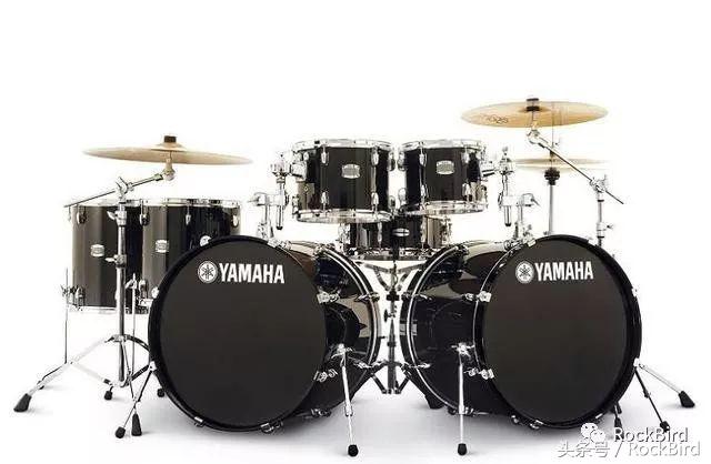 李宇春打鼓,易烊千玺演唱会打鼓