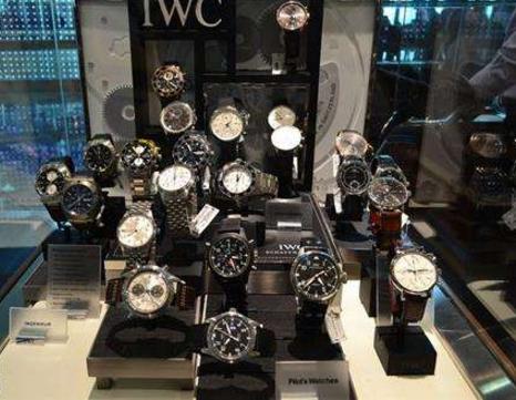 迪拜必买手表,在迪拜买1万块钱什么手表比较好