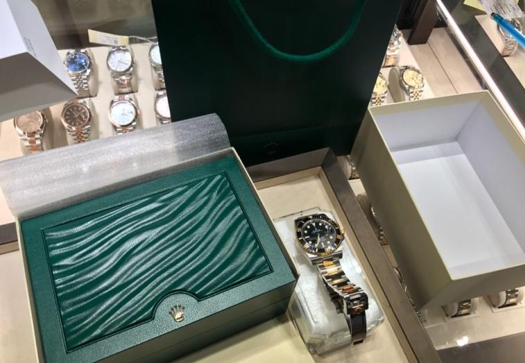 迪拜劳力士折扣手表节,迪拜买手表劳力士