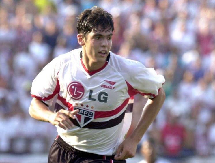 鲜衣怒马少年时,那年他们才十八如今已然退役,向逝去的青春致敬