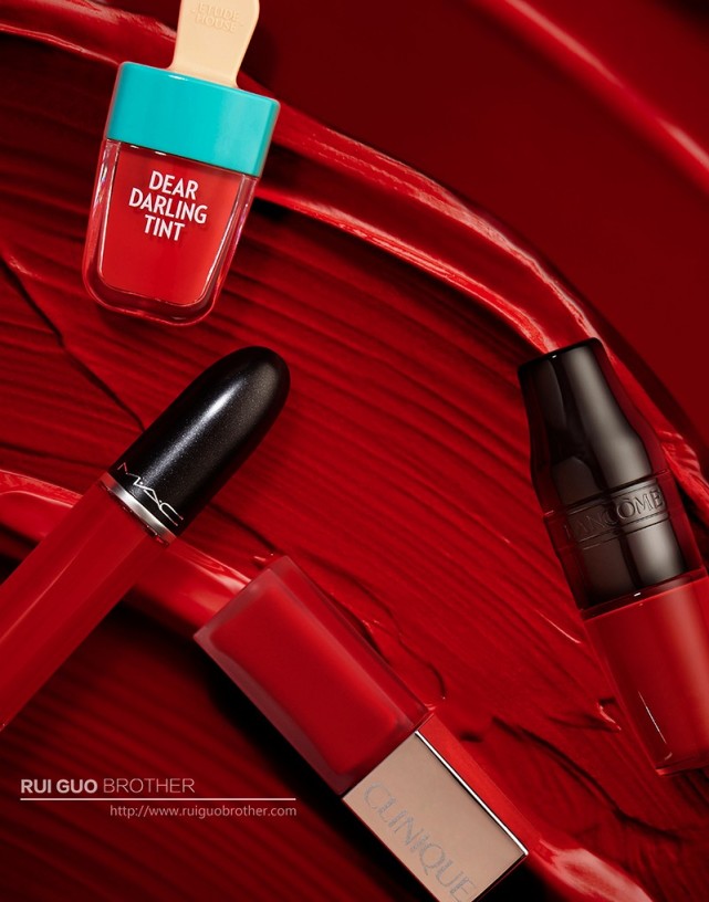 赵丽颖新年红色蝴蝶结造型,露背裙赵丽颖热巴刘诗诗