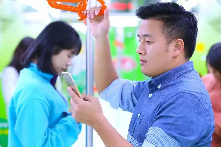 安井又搞事情，竟然承包了一列地铁，这一年它干的大事还真不少！