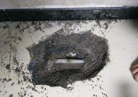 新房地暖漏水开发商怎样赔偿,新房地暖管漏水最好修补方法